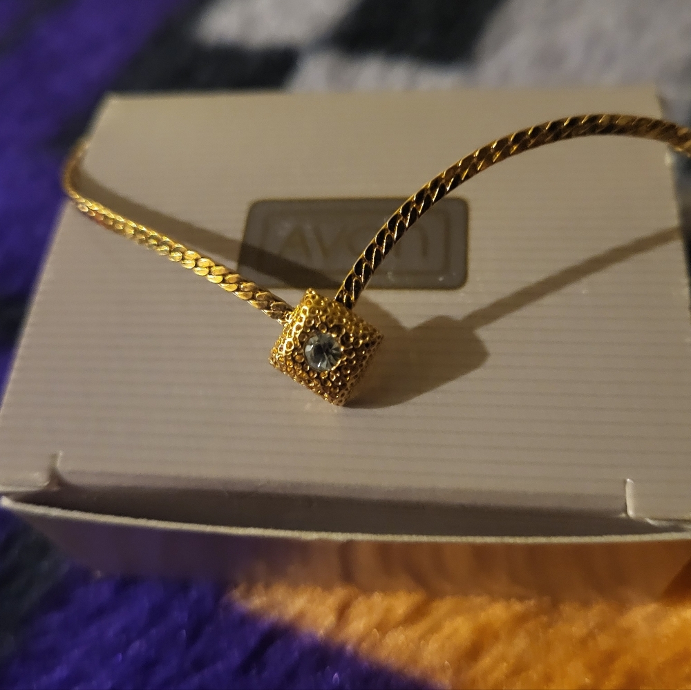 Avon New In Box Vintage Nugget Sparkle Necklace